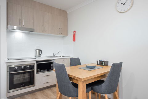 Jurien Bay Motel Apartments - Grafton Accommodation 12