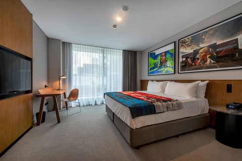 The Adnate Perth - Art Series - Grafton Accommodation 11