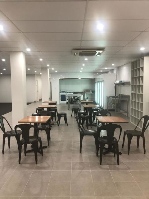 Perth City Backpackers Hostel - Note - Valid Passport Required To Check In - Grafton Accommodation 7