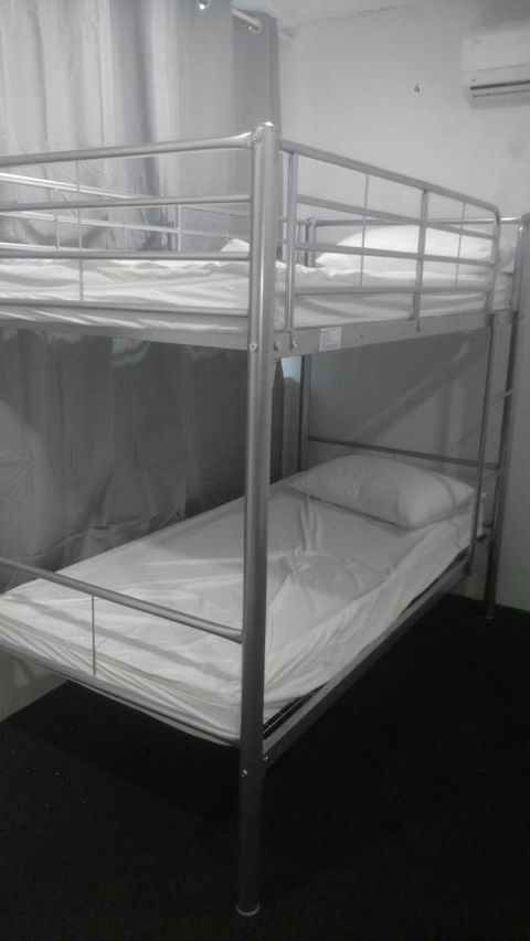 Perth City Backpackers Hostel - Note - Valid Passport Required To Check In - Grafton Accommodation 22