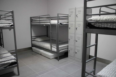 Perth City Backpackers Hostel - Note - Valid Passport Required To Check In - Grafton Accommodation 3