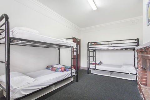 The Emperors Crown Hostel - Grafton Accommodation 7