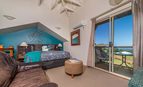 Chimes Spa Retreat - Grafton Accommodation 10