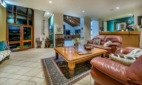 Chimes Spa Retreat - Grafton Accommodation 4