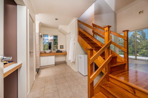 Chimes Spa Retreat - Grafton Accommodation 12