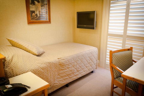 European Hotel - Grafton Accommodation 34