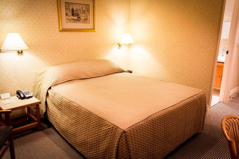 European Hotel - Grafton Accommodation 32