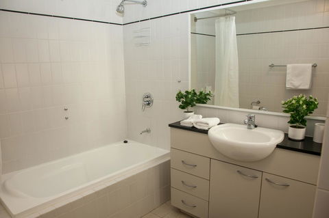 Perth Short Stays - Grafton Accommodation 18