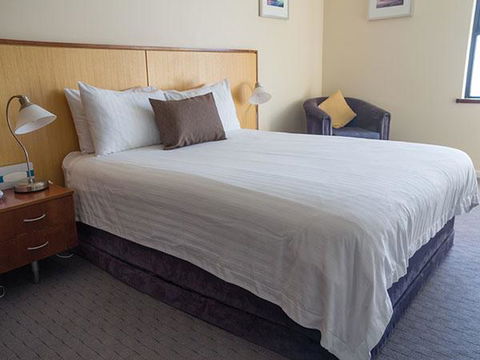 Ocean Beach Hotel - Grafton Accommodation 0