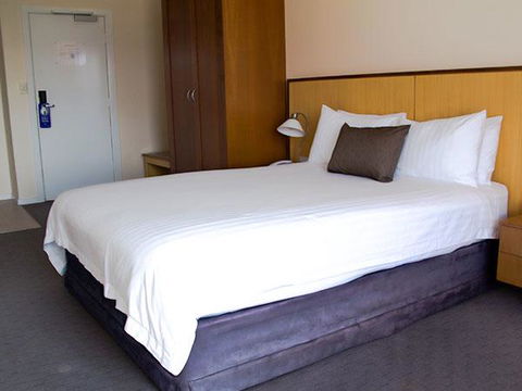 Ocean Beach Hotel - Grafton Accommodation 2