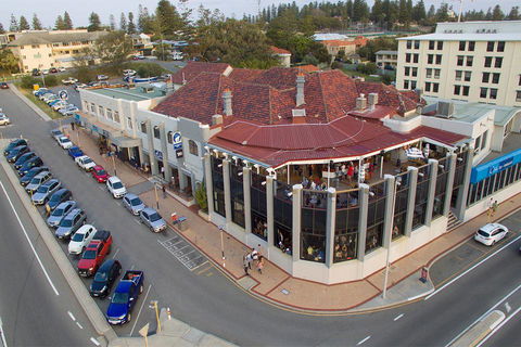 Ocean Beach Hotel - Grafton Accommodation 3