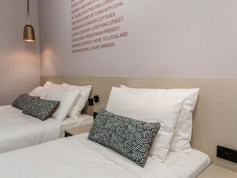 Nightcap At Belgian Beer Cafe - Grafton Accommodation 38