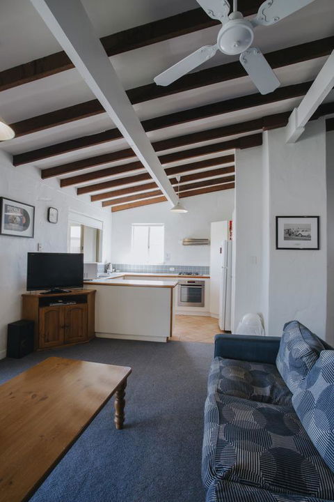 Canal Rocks Beachfront Apartments - Grafton Accommodation 11