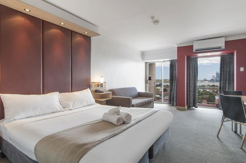 Metro Hotel Perth - Grafton Accommodation 0