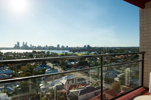 Metro Hotel Perth - Grafton Accommodation 6