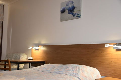 Mount Barker Valley Views Motel & Chalets, Western Australia - Grafton Accommodation 44