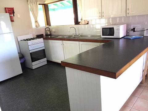 Beachside Prevelly Villas - Grafton Accommodation 21