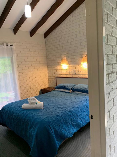 Beachside Prevelly Villas - Grafton Accommodation 1