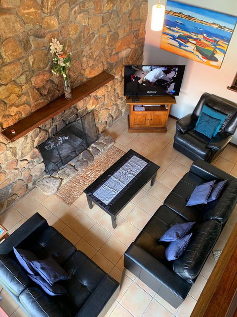 Beachside Prevelly Villas - Grafton Accommodation 12