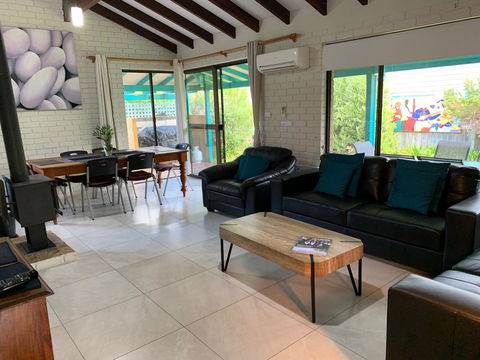 Beachside Prevelly Villas - Grafton Accommodation 3