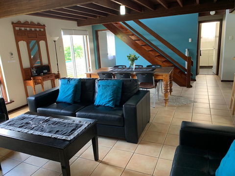 Beachside Prevelly Villas - Grafton Accommodation 25