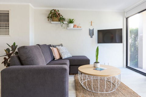 Number 72 Kalbarri Riverview Apartments - Grafton Accommodation 1