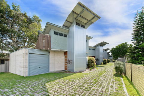 Crescent Head Spa Villa - Grafton Accommodation 0