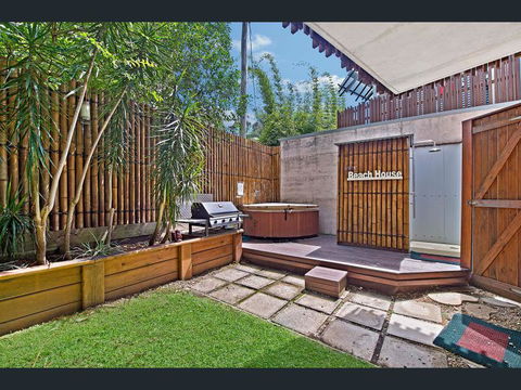 Crescent Head Spa Villa - Grafton Accommodation 11