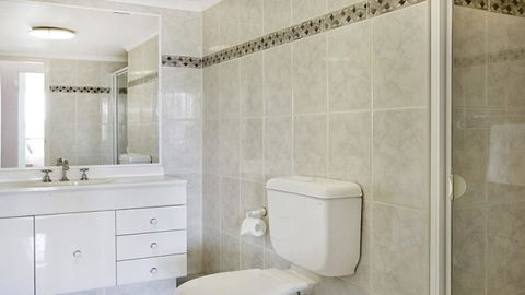 Darling Harbor Apartment - Grafton Accommodation 5