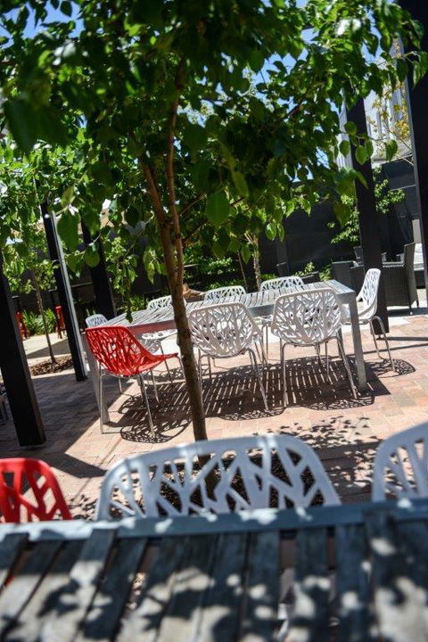 Crossroads Hotel - Grafton Accommodation 24