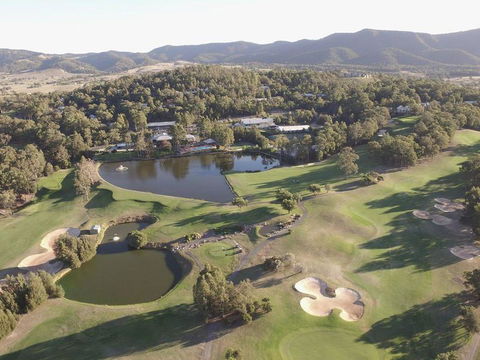 Villa Executive 2br Cypress DS Located Within Cypress Lakes Resort - Grafton Accommodation 4