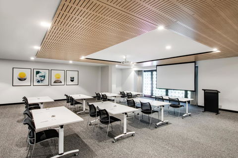 Vibe Hotel North Sydney - Grafton Accommodation 17