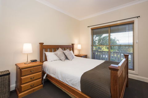 Colonial Court Villas - Grafton Accommodation 12