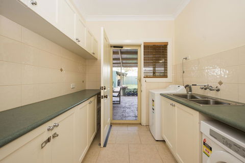 Colonial Court Villas - Grafton Accommodation 7