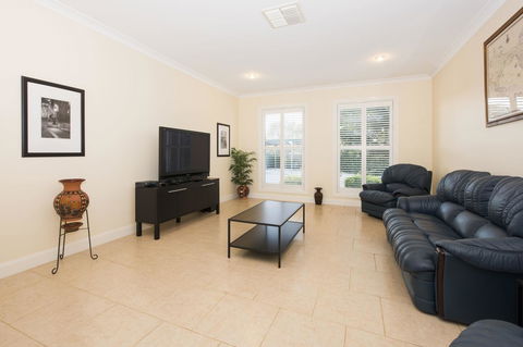 Colonial Court Villas - Grafton Accommodation 8