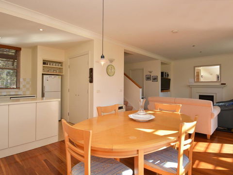 Villa 2br Prosecco Villa Located Within Cypress Lakes Resort - Grafton Accommodation 6