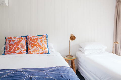 The Lord Byron - Grafton Accommodation 9
