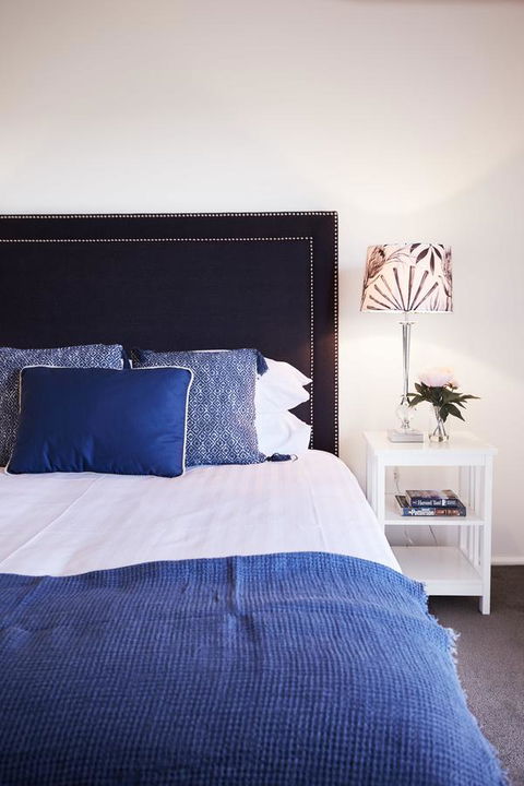 Bright And Spacious Family Home With Leafy Deck - Grafton Accommodation 7