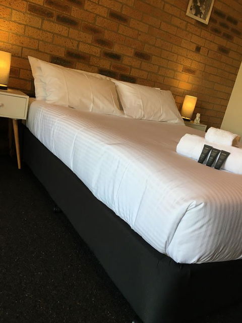 Bega Downs Motor Inn - Grafton Accommodation 12