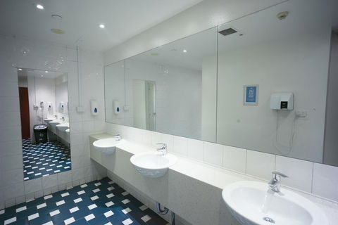 YHA Sydney Central - Grafton Accommodation 11