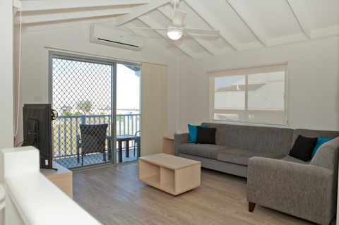 Blue Lagoon Beach Resort - Grafton Accommodation 25