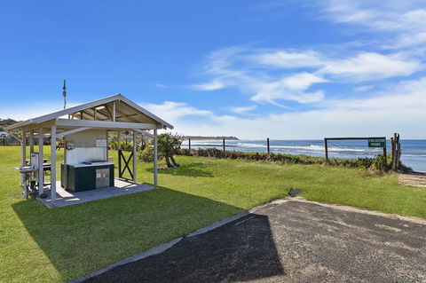Blue Lagoon Beach Resort - Grafton Accommodation 8