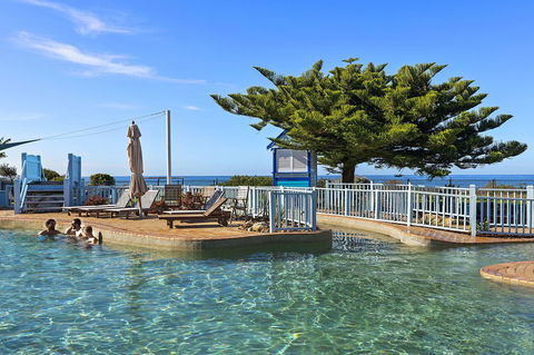 Blue Lagoon Beach Resort - Grafton Accommodation 4