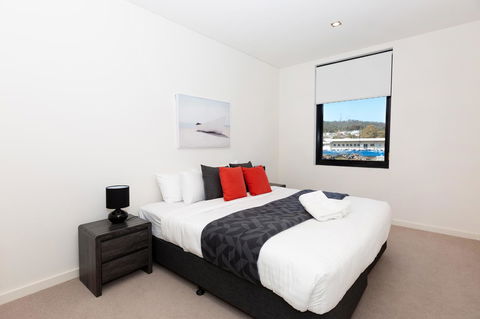 Brand New Executive Apartment - Grafton Accommodation 13