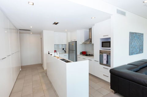 Brand New Executive Apartment - Grafton Accommodation 4