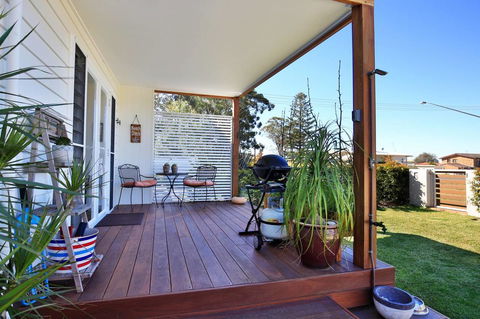 Jervis Bay Beach Shack I Pet Friendly - Grafton Accommodation 12