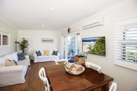 Jervis Bay Beach Shack I Pet Friendly - Grafton Accommodation 0