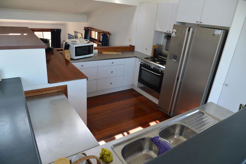 The Boat House - Grafton Accommodation 14