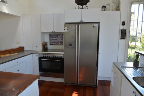 The Boat House - Grafton Accommodation 13