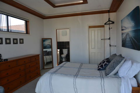 The Boat House - Grafton Accommodation 7